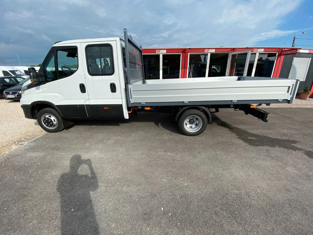 Iveco 35C18H Doka Fahrgestell 3750mm Kipper SOFORT Iveco 35C18H Doka Dreiseitenkipper3750mm SOFORT - قلاب صغير, الشاحنات الصغيرة كابينة مزدوجة: صورة 5 Iveco 35C18H Doka Fahrgestell 3750mm Kipper SOFORT Iveco 35C18H Doka Dreiseitenkipper3750mm SOFORT - قلاب صغير, الشاحنات الصغيرة كابينة مزدوجة: صورة 5