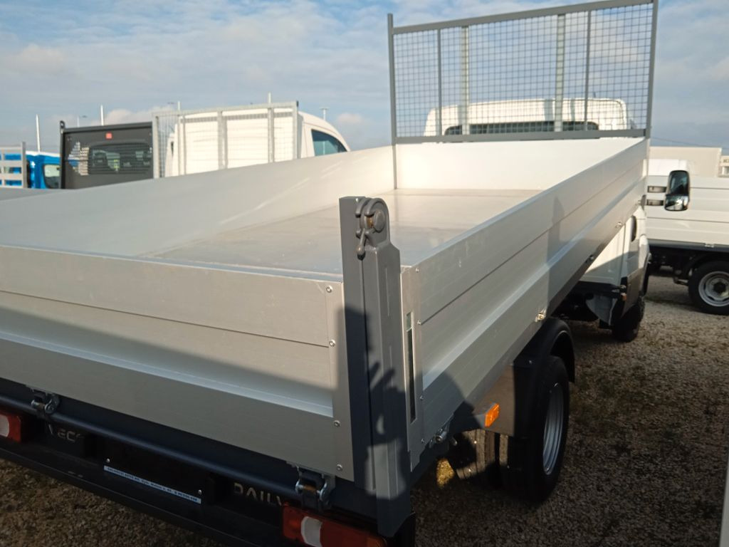 Iveco Daily 35C18H Dreiseitenkipper Iveco Daily 35C18H Dreiseitenkipper - قلاب صغير: صورة 2 Iveco Daily 35C18H Dreiseitenkipper Iveco Daily 35C18H Dreiseitenkipper - قلاب صغير: صورة 2