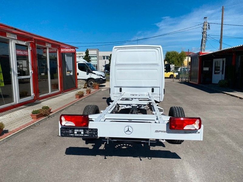 Mercedes-Benz Sprinter 319 Pritsche+Plane 3,5T Anhängelast - شاحنة ستارة جانبية: صورة 5 Mercedes-Benz Sprinter 319 Pritsche+Plane 3,5T Anhängelast - شاحنة ستارة جانبية: صورة 5