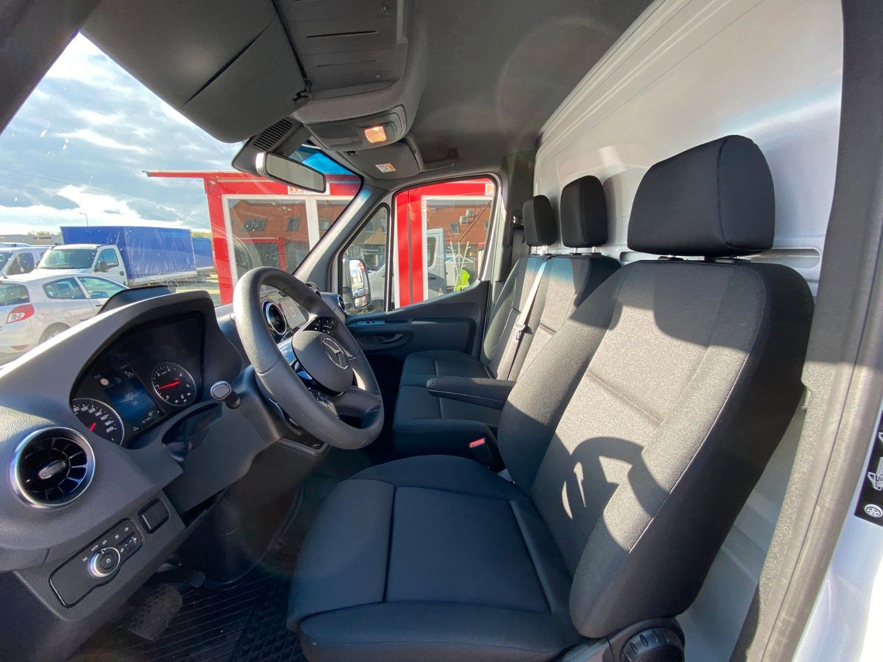 شاحنة مغلقة الصندوق Mercedes-Benz Sprinter 519 Koffer: صورة 10