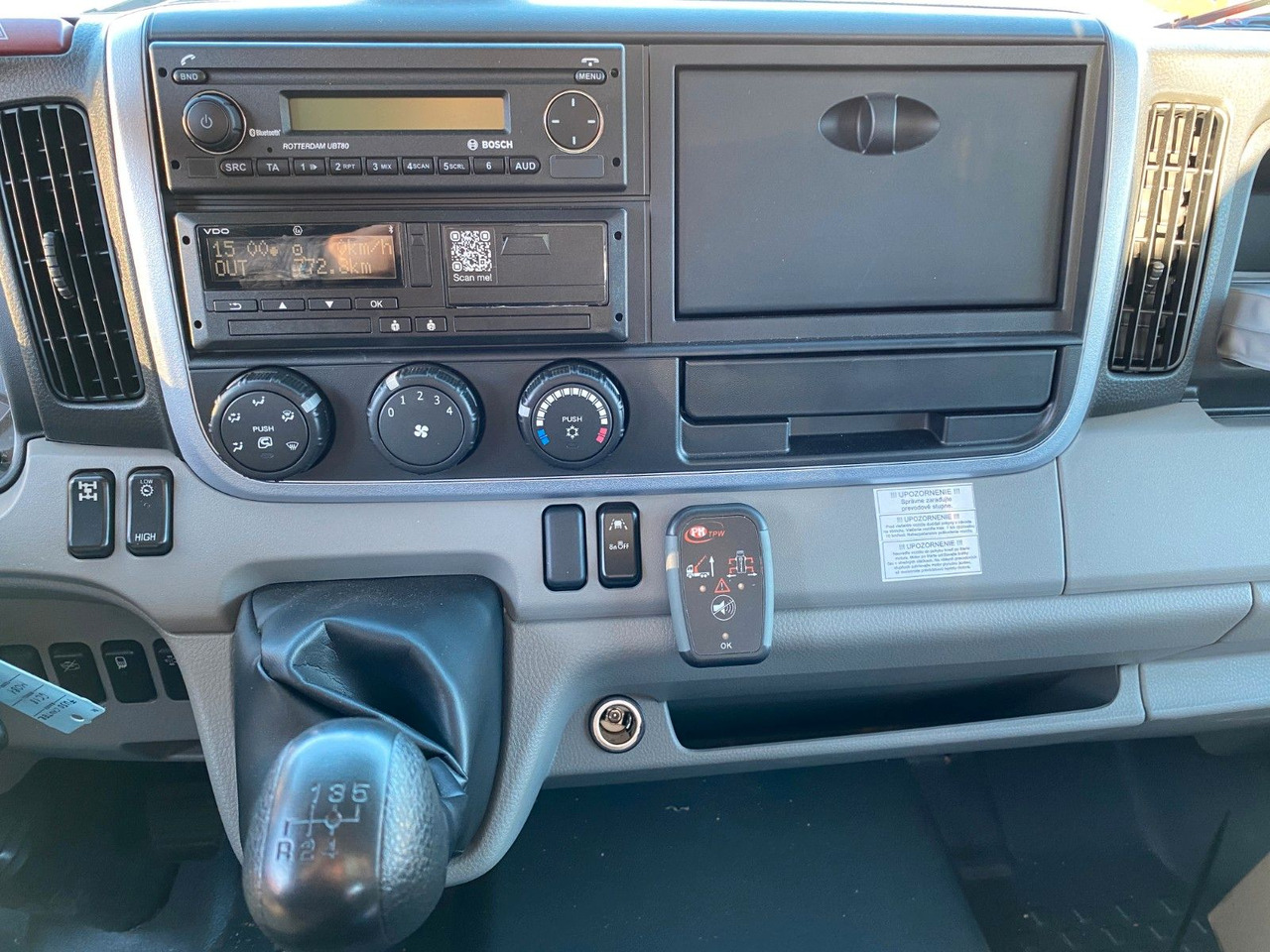 Mitsubishi FUSO CANTER 6C18 4WD PRITSCHE+PM 6522P KRAN - شاحنة مفتوحة: صورة 5 Mitsubishi FUSO CANTER 6C18 4WD PRITSCHE+PM 6522P KRAN - شاحنة مفتوحة: صورة 5