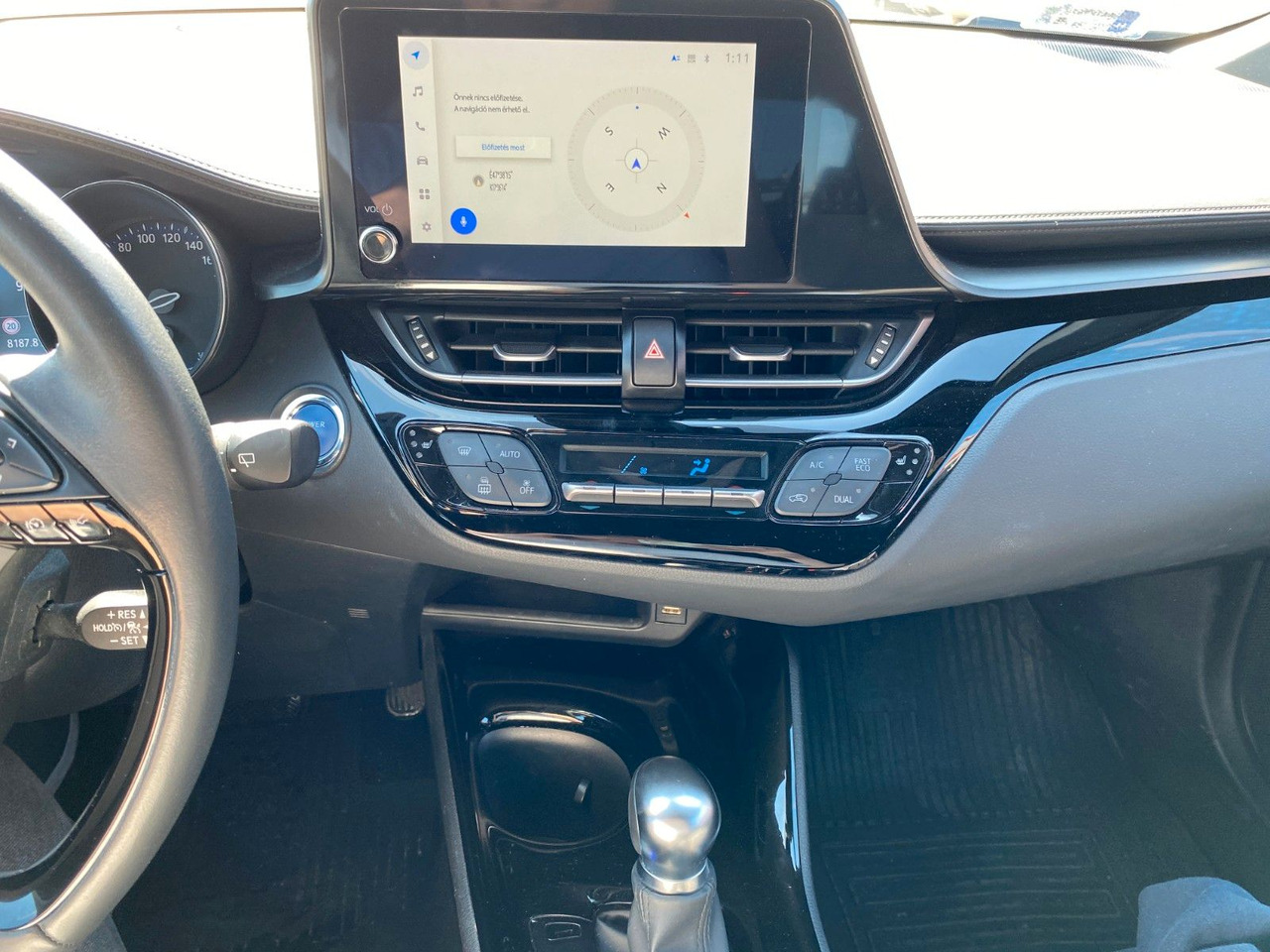Toyota C-HR 1.8-l-VVTi Hybrid Flow - سيارة دفع رباعي: صورة 4 Toyota C-HR 1.8-l-VVTi Hybrid Flow - سيارة دفع رباعي: صورة 4
