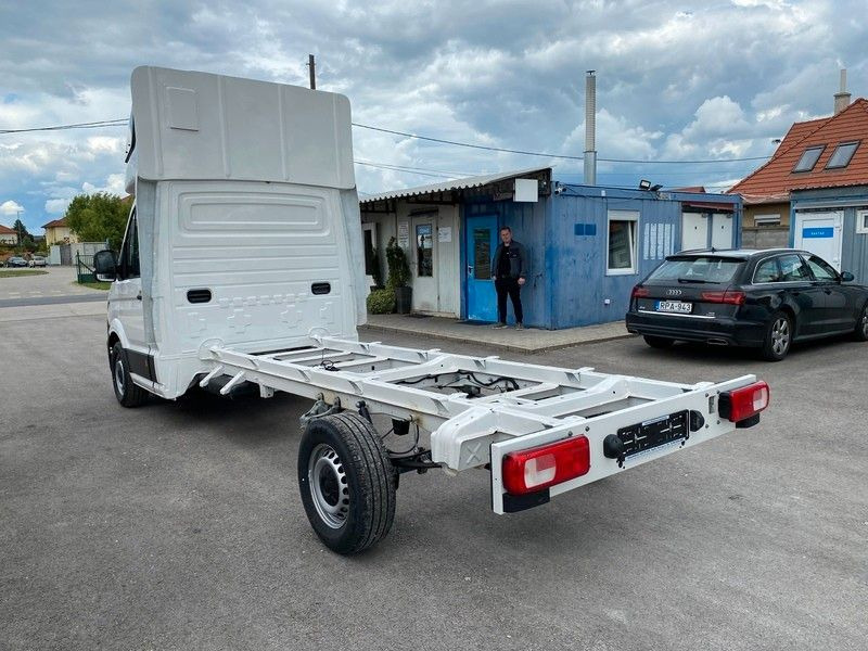 Volkswagen Crafter Pritsche Pritsche 35 lang FWD - شاحنة مفتوحة: صورة 3 Volkswagen Crafter Pritsche Pritsche 35 lang FWD - شاحنة مفتوحة: صورة 3