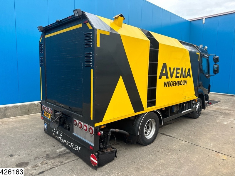 DAF LF45 250 EURO 5, Manual, Bitumen sprayer - شاحنة صهريج: صورة 2 DAF LF45 250 EURO 5, Manual, Bitumen sprayer - شاحنة صهريج: صورة 2