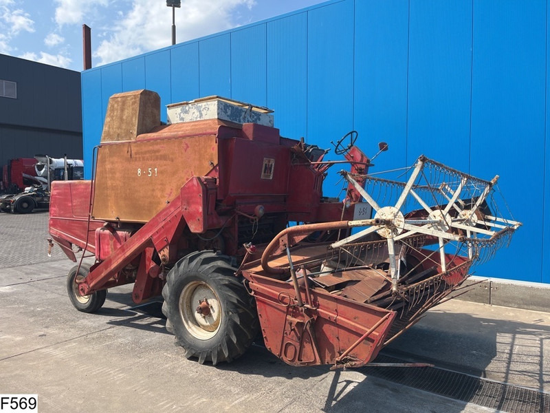 International 851 Mc Cormick International 851 - حصادة موحَّدة: صورة 2 International 851 Mc Cormick International 851 - حصادة موحَّدة: صورة 2