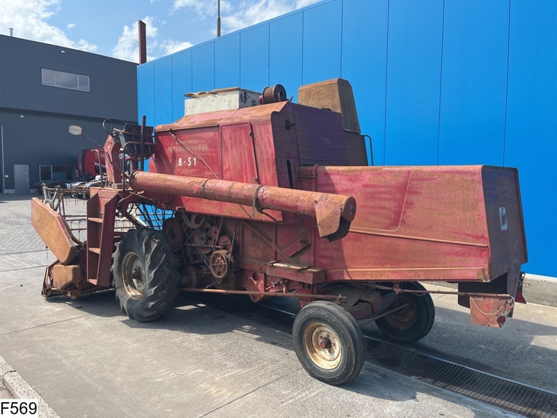 International 851 Mc Cormick International 851 - حصادة موحَّدة: صورة 4 International 851 Mc Cormick International 851 - حصادة موحَّدة: صورة 4