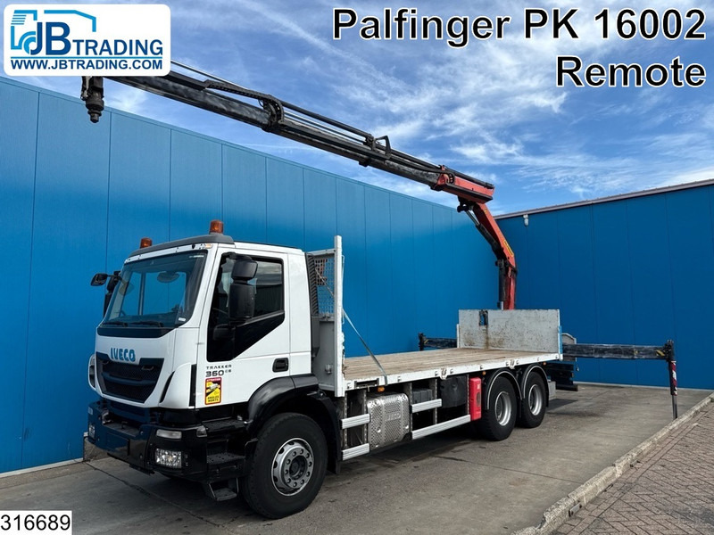 Iveco Trakker 360 6x4, EURO 6, Palfinger, Remote - شاحنات مسطحة, شاحنة كرين: صورة 1 Iveco Trakker 360 6x4, EURO 6, Palfinger, Remote - شاحنات مسطحة, شاحنة كرين: صورة 1
