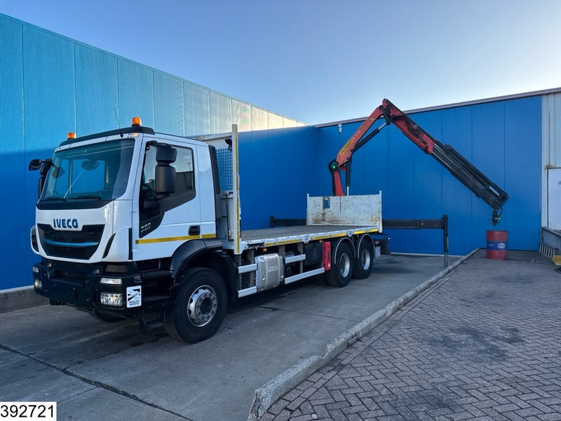 Iveco Trakker 360 6x4, EURO 6, Palfinger, Remote - شاحنات مسطحة, شاحنة كرين: صورة 3 Iveco Trakker 360 6x4, EURO 6, Palfinger, Remote - شاحنات مسطحة, شاحنة كرين: صورة 3