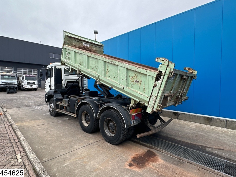 MAN TGA 33 350 6x4, Manual, Steel suspension - شاحنة قلاب: صورة 2 MAN TGA 33 350 6x4, Manual, Steel suspension - شاحنة قلاب: صورة 2