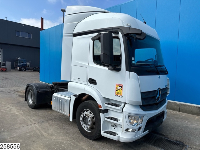 Mercedes-Benz Actros 1843 EURO 6 - وحدة جر: صورة 3 Mercedes-Benz Actros 1843 EURO 6 - وحدة جر: صورة 3