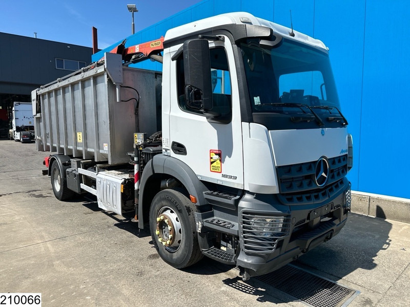 Mercedes-Benz Arocs 1833 EURO 6, Kipper, Palfinger - شاحنة قلاب, شاحنة كرين: صورة 3 Mercedes-Benz Arocs 1833 EURO 6, Kipper, Palfinger - شاحنة قلاب, شاحنة كرين: صورة 3