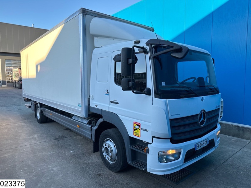 Mercedes-Benz Atego 1321 EURO 6, Dhollandia - شاحنة مقفلة: صورة 3 Mercedes-Benz Atego 1321 EURO 6, Dhollandia - شاحنة مقفلة: صورة 3