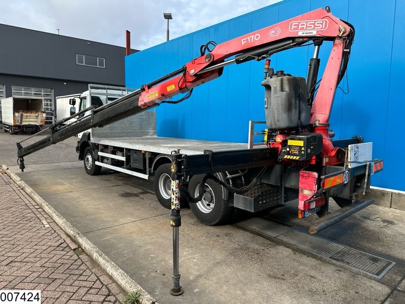 Renault Kerax 370 Dxi 6x4, EURO 4, Fassi - شاحنات مسطحة, شاحنة كرين: صورة 4 Renault Kerax 370 Dxi 6x4, EURO 4, Fassi - شاحنات مسطحة, شاحنة كرين: صورة 4