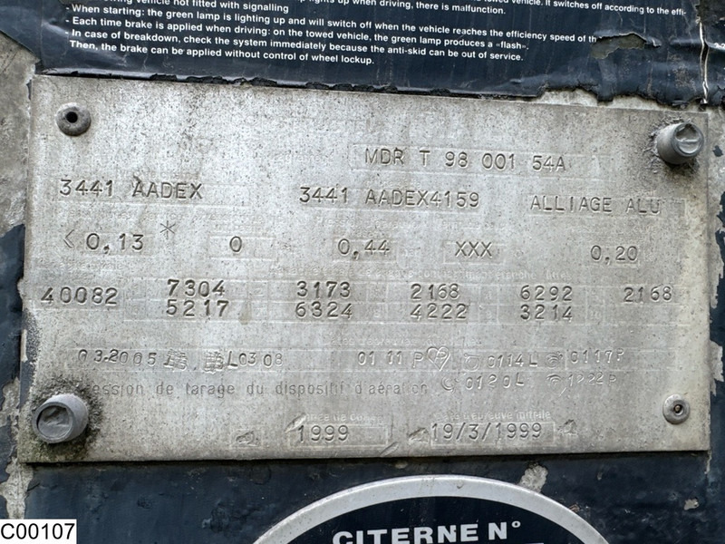 Trailor Fuel 40082 Litres, 9 Compartments - نصف مقطورة صهريج: صورة 4 Trailor Fuel 40082 Litres, 9 Compartments - نصف مقطورة صهريج: صورة 4