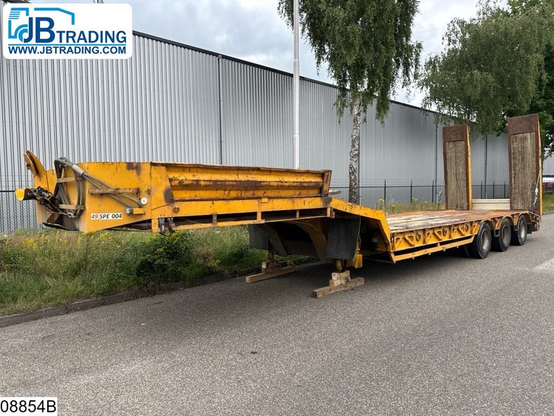 Trax Lowbed 53.000 KG - عربة منخفضة مسطحة نصف مقطورة: صورة 1 Trax Lowbed 53.000 KG - عربة منخفضة مسطحة نصف مقطورة: صورة 1