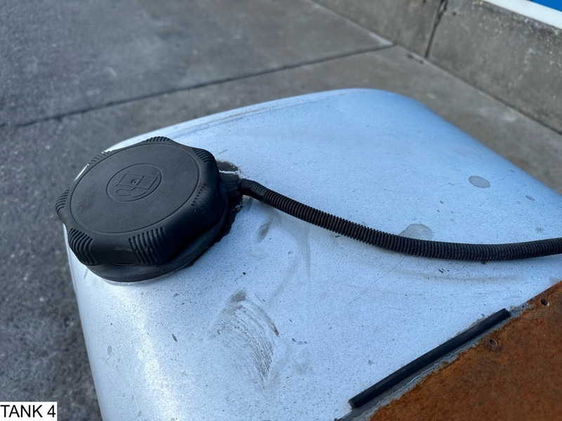 Universeel Brandstoftank - خزان الوقود - شاحنة: صورة 4 Universeel Brandstoftank - خزان الوقود - شاحنة: صورة 4