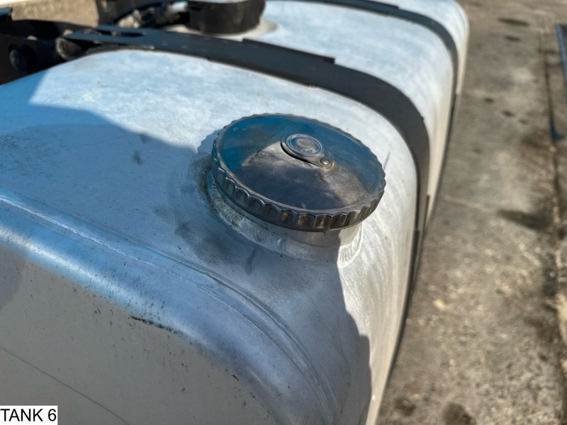 Universeel Brandstoftank - خزان الوقود - شاحنة: صورة 4 Universeel Brandstoftank - خزان الوقود - شاحنة: صورة 4