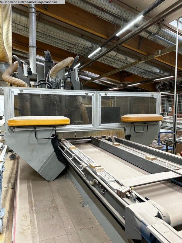 SCM Routech R 3000 - مراكز تشغيل CNC للأخشاب: صورة 5 SCM Routech R 3000 - مراكز تشغيل CNC للأخشاب: صورة 5