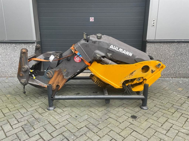 Ahlmann AS900-23115595-Lifting framework/Schaufelarm/Giek - ذراع تطويل - آلات البناء: صورة 1 Ahlmann AS900-23115595-Lifting framework/Schaufelarm/Giek - ذراع تطويل - آلات البناء: صورة 1