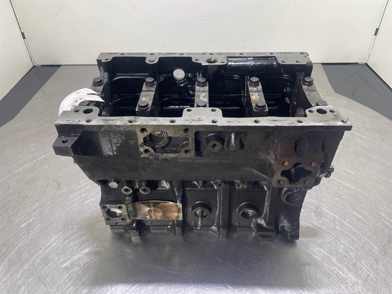Ahlmann AS900-Cummins B3.3T-4989845-Crankcase/Unterblock - محرك - آلات البناء: صورة 1 Ahlmann AS900-Cummins B3.3T-4989845-Crankcase/Unterblock - محرك - آلات البناء: صورة 1