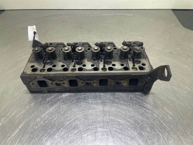 Ahlmann AS900-Cummins B3.3T-Cylinder head/Zylinderköpf - محرك - آلات البناء: صورة 5 Ahlmann AS900-Cummins B3.3T-Cylinder head/Zylinderköpf - محرك - آلات البناء: صورة 5