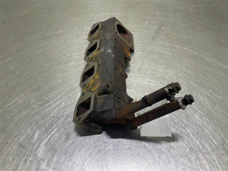 Ahlmann AS900-Cummins B3.3T-Intake-exhaust manifold - محرك - آلات البناء: صورة 3 Ahlmann AS900-Cummins B3.3T-Intake-exhaust manifold - محرك - آلات البناء: صورة 3