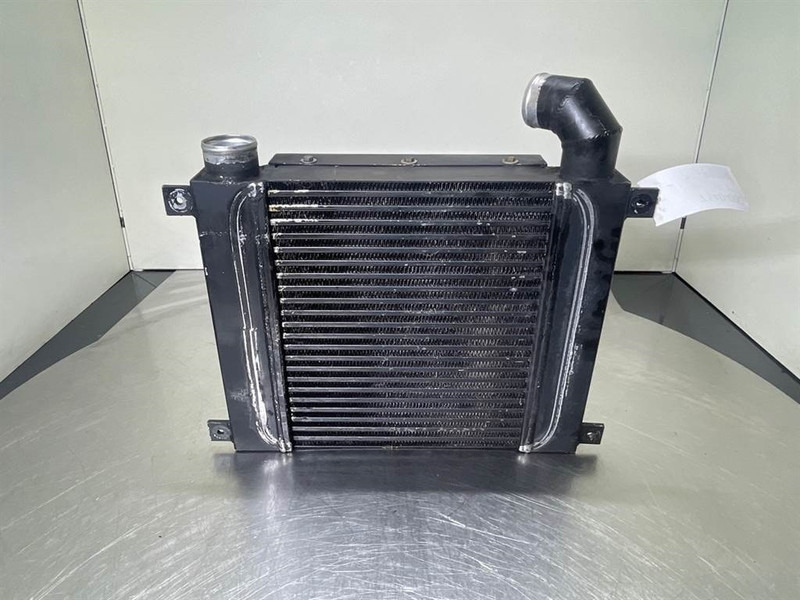 Ahlmann AZ14-4108508A/4181460A-Cooler/Kühler/Koeler - محرك - آلات البناء: صورة 5 Ahlmann AZ14-4108508A/4181460A-Cooler/Kühler/Koeler - محرك - آلات البناء: صورة 5