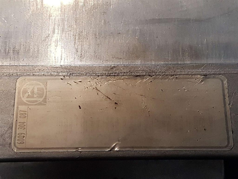 Ahlmann AZ14-ZF 6009304087-Switch kabinet/Schaltschrank - النظام الكهربائي - آلات البناء: صورة 4 Ahlmann AZ14-ZF 6009304087-Switch kabinet/Schaltschrank - النظام الكهربائي - آلات البناء: صورة 4