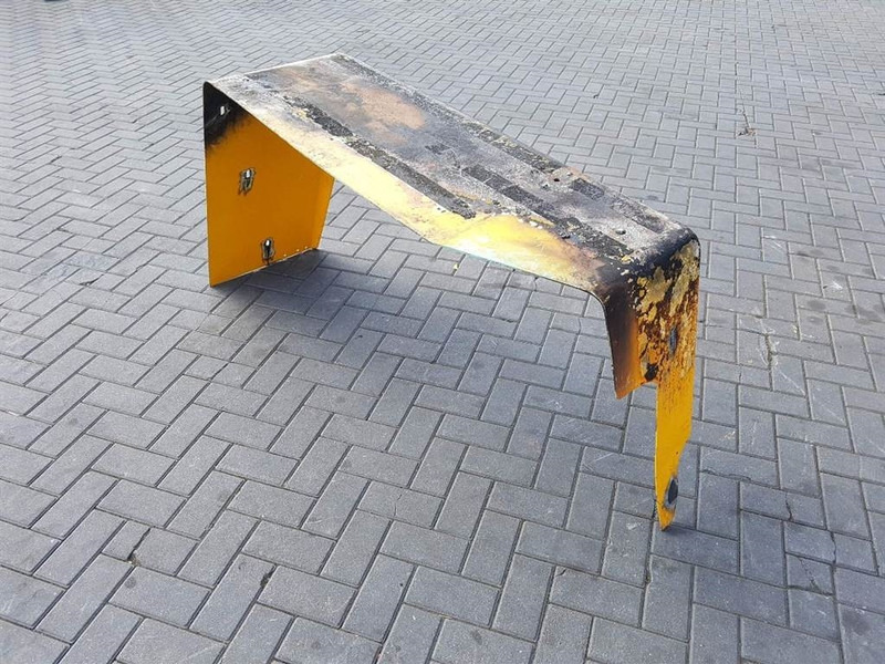 Ahlmann AZ150-4181501A-Mud guard/Kotfluegel/Spatbord - رفرف المركبة - آلات البناء: صورة 2 Ahlmann AZ150-4181501A-Mud guard/Kotfluegel/Spatbord - رفرف المركبة - آلات البناء: صورة 2