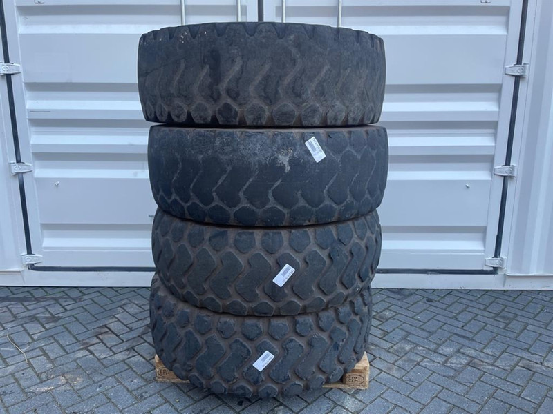 Ahlmann -Michelin 17.5R25-Tire/Reifen/Band - الإطارات والجنوط - آلات البناء: صورة 1 Ahlmann -Michelin 17.5R25-Tire/Reifen/Band - الإطارات والجنوط - آلات البناء: صورة 1