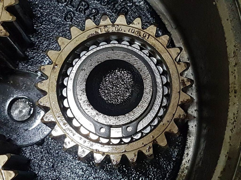Atlas -Spicer Dana 1120605064-Final drive/Endantrieb - المحور و قطع الغيار - آلات البناء: صورة 5 Atlas -Spicer Dana 1120605064-Final drive/Endantrieb - المحور و قطع الغيار - آلات البناء: صورة 5