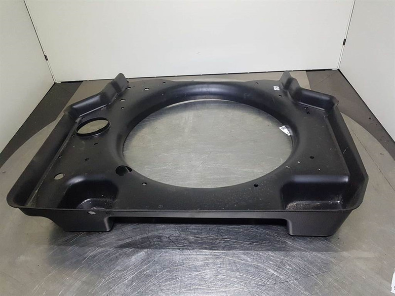 Case 621D-47465987-BMQ55-Fan/Lüfterrad/Koelvin - محرك - آلات البناء: صورة 3 Case 621D-47465987-BMQ55-Fan/Lüfterrad/Koelvin - محرك - آلات البناء: صورة 3