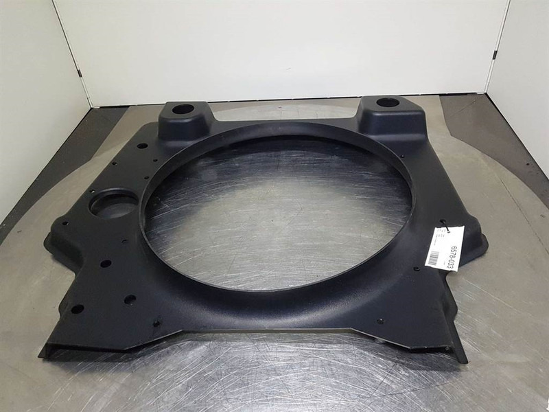 Case 621D-47465987-BMQ55-Fan/Lüfterrad/Koelvin - محرك - آلات البناء: صورة 4 Case 621D-47465987-BMQ55-Fan/Lüfterrad/Koelvin - محرك - آلات البناء: صورة 4