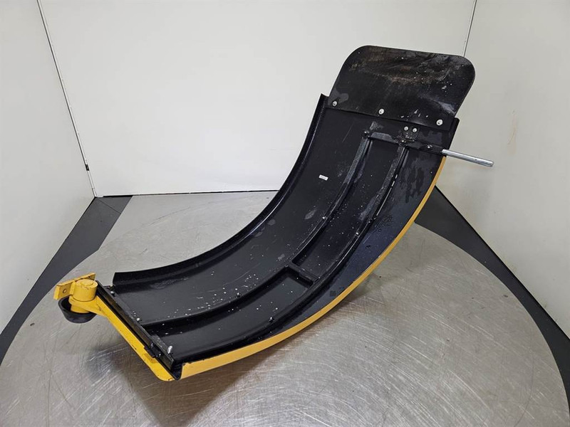 Cat 924-219-6911-Mud guard/Kotfluegel/Spatbord - إطار/ شاسيه - آلات البناء: صورة 3 Cat 924-219-6911-Mud guard/Kotfluegel/Spatbord - إطار/ شاسيه - آلات البناء: صورة 3