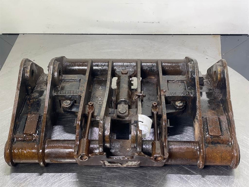 Cat 924G-189-0107-Quick coupler/Schnellwechsler - قارنة توصيل هيدروليكي - آلات البناء: صورة 1 Cat 924G-189-0107-Quick coupler/Schnellwechsler - قارنة توصيل هيدروليكي - آلات البناء: صورة 1