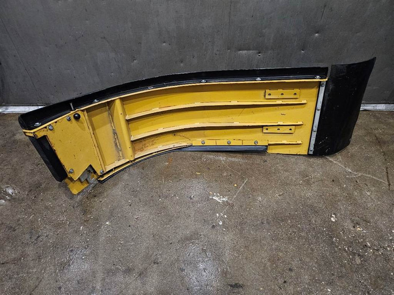 Cat - Rear mud guard/Kotfluegel/Spatbord - إطار/ شاسيه - آلات البناء: صورة 5 Cat - Rear mud guard/Kotfluegel/Spatbord - إطار/ شاسيه - آلات البناء: صورة 5