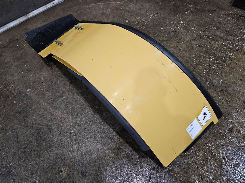 Cat - Rear mud guard/Kotfluegel/Spatbord - إطار/ شاسيه - آلات البناء: صورة 3 Cat - Rear mud guard/Kotfluegel/Spatbord - إطار/ شاسيه - آلات البناء: صورة 3