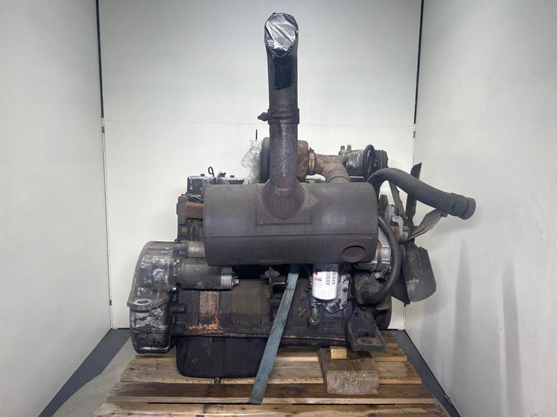 Cummins 6T-590 - Engine/Motor - محرك - آلات البناء: صورة 4 Cummins 6T-590 - Engine/Motor - محرك - آلات البناء: صورة 4