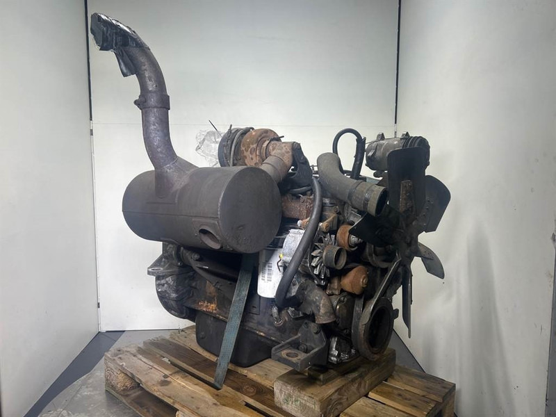 Cummins 6T-590 - Engine/Motor - محرك - آلات البناء: صورة 3 Cummins 6T-590 - Engine/Motor - محرك - آلات البناء: صورة 3