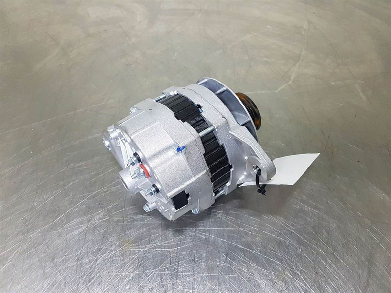 Cummins QSB5.9C-24V 70A-Alternator/Lichtmaschine/Dynamo - محرك - آلات البناء: صورة 4 Cummins QSB5.9C-24V 70A-Alternator/Lichtmaschine/Dynamo - محرك - آلات البناء: صورة 4