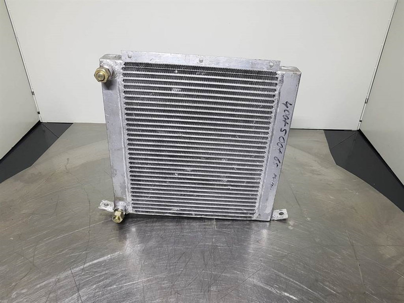 Demag SC30DS-Cooler/Kühler/Koeler - المحرك و قطع الغيار - آلات البناء: صورة 1 Demag SC30DS-Cooler/Kühler/Koeler - المحرك و قطع الغيار - آلات البناء: صورة 1