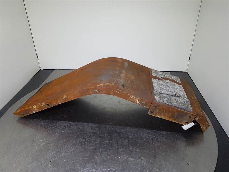 JCB 426E AGRI HT - Mud guard/Kotfluegel/Spatbord - إطار/ شاسيه - آلات البناء: صورة 2 JCB 426E AGRI HT - Mud guard/Kotfluegel/Spatbord - إطار/ شاسيه - آلات البناء: صورة 2