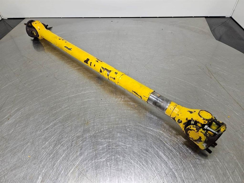 Kramer 512SL - Propshaft/Gelenkwelle/Cardanas - المحور و قطع الغيار - آلات البناء: صورة 4 Kramer 512SL - Propshaft/Gelenkwelle/Cardanas - المحور و قطع الغيار - آلات البناء: صورة 4