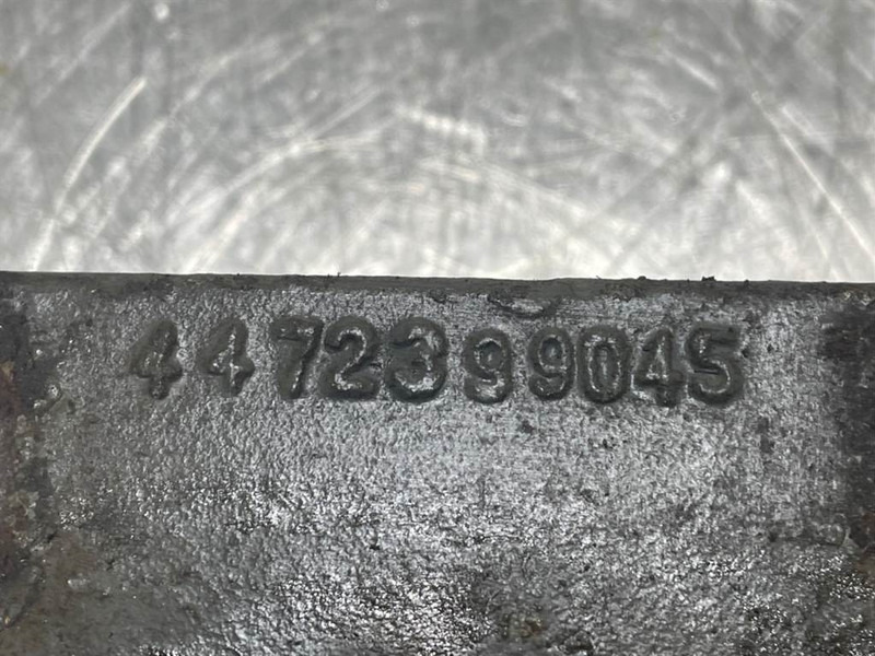 Liebherr A924C-10489728-Steering pivot pin/Fuseepen - المحور و قطع الغيار - آلات البناء: صورة 4 Liebherr A924C-10489728-Steering pivot pin/Fuseepen - المحور و قطع الغيار - آلات البناء: صورة 4