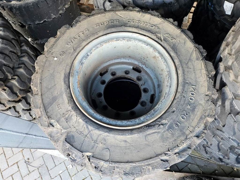 Liebherr A934C-12.00-20-Tire/Reifen/Band - الإطارات والجنوط - آلات البناء: صورة 4 Liebherr A934C-12.00-20-Tire/Reifen/Band - الإطارات والجنوط - آلات البناء: صورة 4