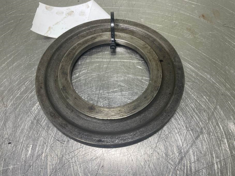 Liebherr L574-7622092-Ring - المحور و قطع الغيار - آلات البناء: صورة 1 Liebherr L574-7622092-Ring - المحور و قطع الغيار - آلات البناء: صورة 1