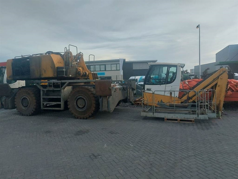 Liebherr LH 80 - (For parts) - معالج النفايات: صورة 1 Liebherr LH 80 - (For parts) - معالج النفايات: صورة 1