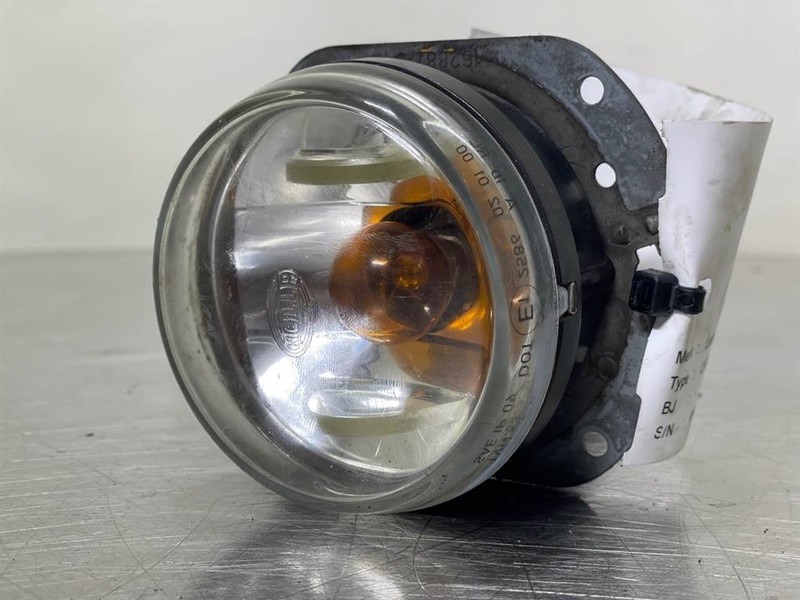 Liebherr LH24M-94018532-Light/Leuchte/Verlichting - النظام الكهربائي - آلات البناء: صورة 3 Liebherr LH24M-94018532-Light/Leuchte/Verlichting - النظام الكهربائي - آلات البناء: صورة 3