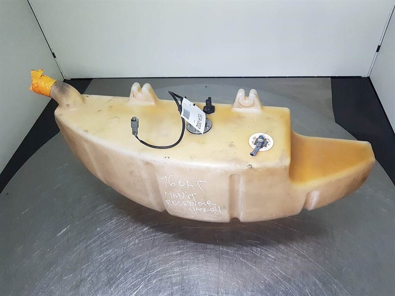 Manitou 160ATJ - Fuel tank/Kraftstofftank/Brandstoftank - إطار/ شاسيه - آلات البناء: صورة 2 Manitou 160ATJ - Fuel tank/Kraftstofftank/Brandstoftank - إطار/ شاسيه - آلات البناء: صورة 2