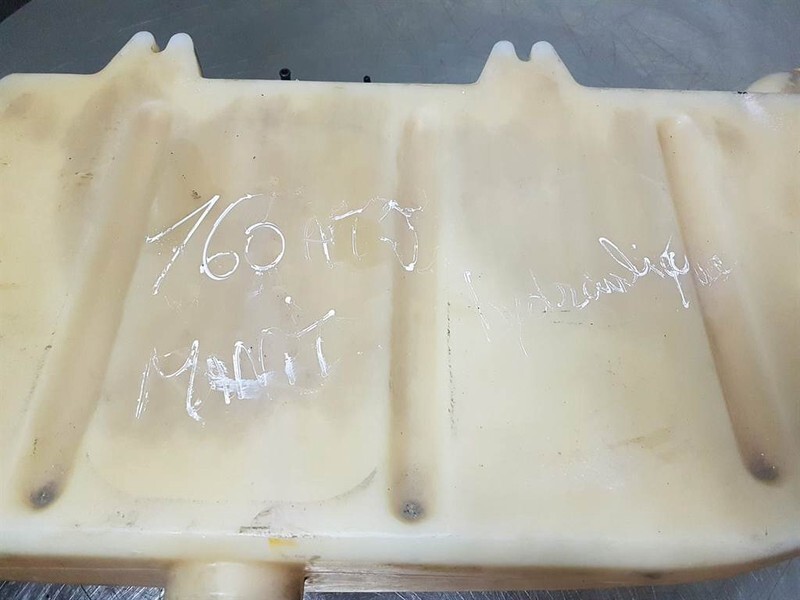 Manitou 160ATJ - Fuel tank/Kraftstofftank/Brandstoftank - إطار/ شاسيه - آلات البناء: صورة 5 Manitou 160ATJ - Fuel tank/Kraftstofftank/Brandstoftank - إطار/ شاسيه - آلات البناء: صورة 5